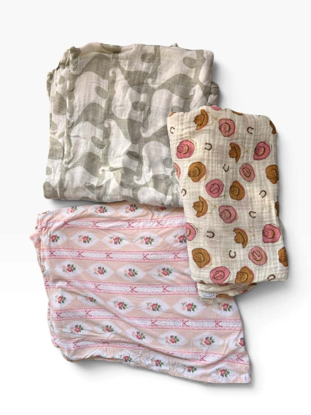Mudpie & Altard state kids Swaddle blanket bundle - 3 pieces.